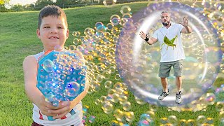 CALEB's BUBBLE BLASTER BUG HUNT with MOM and DAD! BacKyard ADVENTURE OUTSIDE with New bubbles toy!