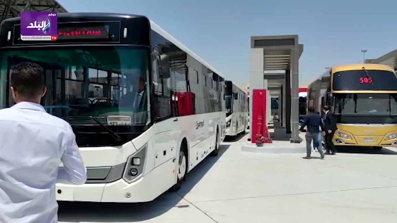 3 محطات بـ15 جنيهًا.. جولة داخل القطار الكهربائي LRT