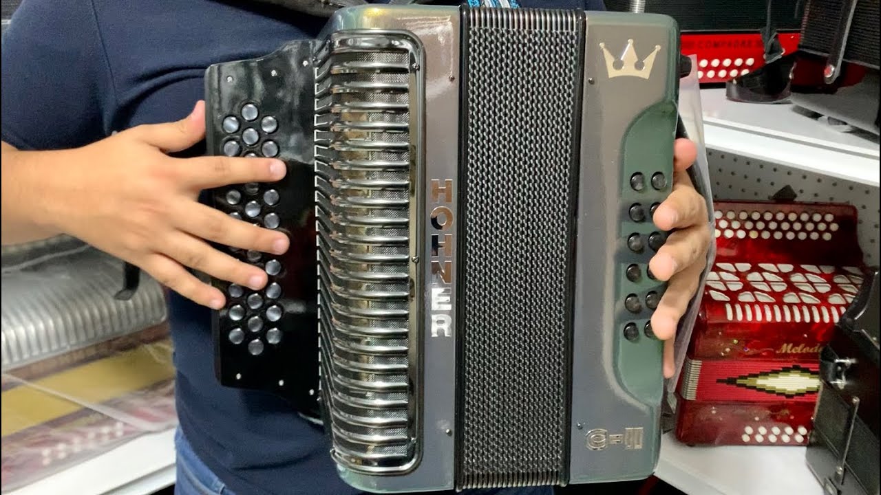 Acordeones Hohner C-ll tono de Fa en venta