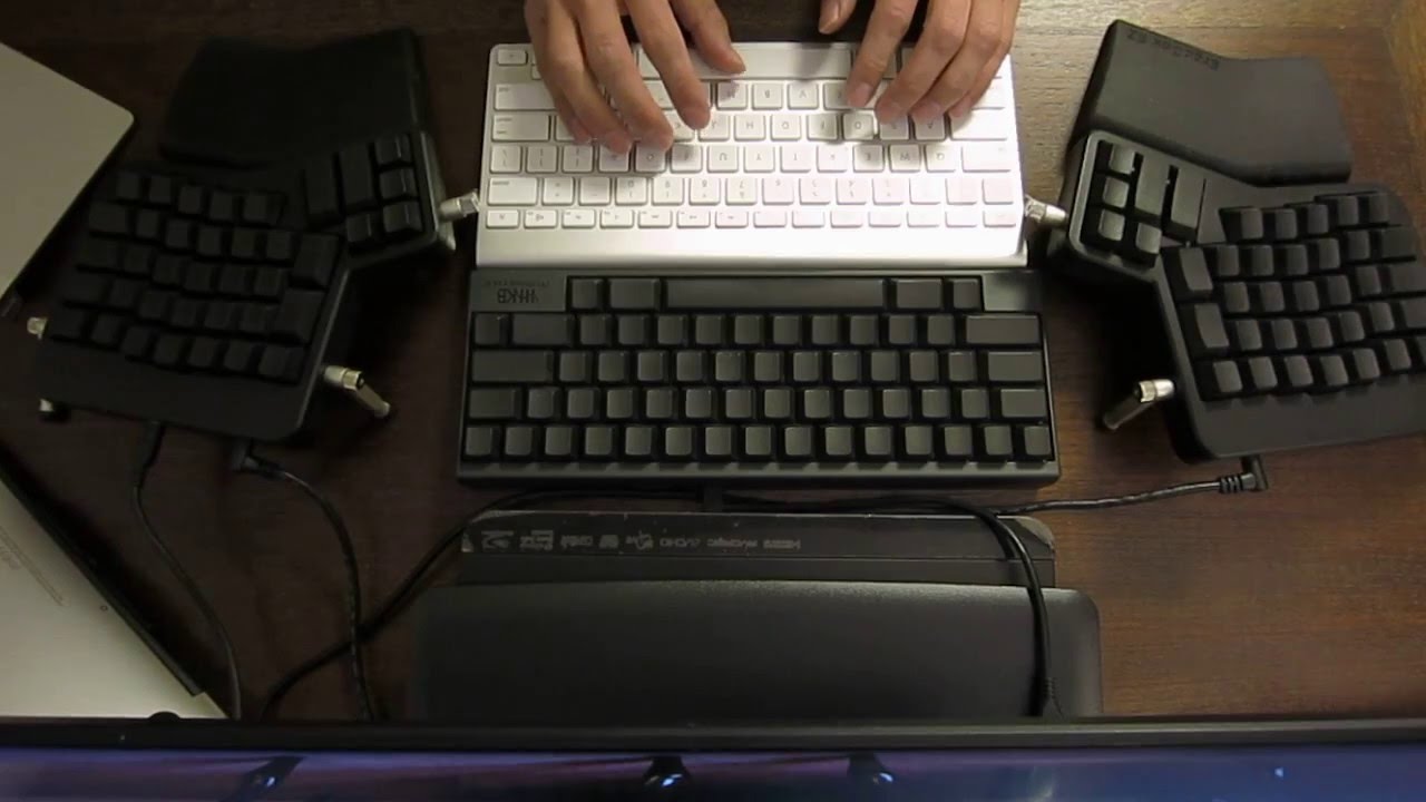 驚きの価格 Ergodox Ez 高速タイピング向き 白軸 その他 15 410 Eur Artec Fr
