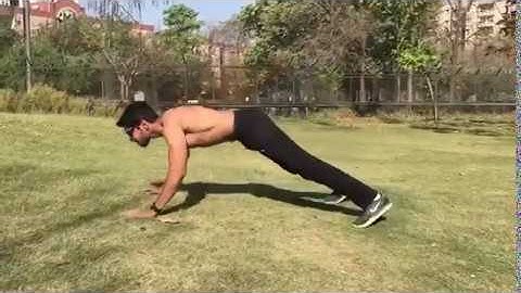 Triple Clap Pushups/ Muay Thai Pushups