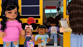 MY TODDLER'S FIRST SCHOOL FIELD TRIP!! *TO THE ZOO!!* | Bloxburg Family Roleplay