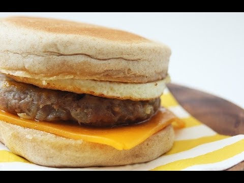 แม ค มั ฟ ฟิ น  2022 New  มัฟฟินเบอร์เกอร์ : Sausage and Egg Muffin Burgers