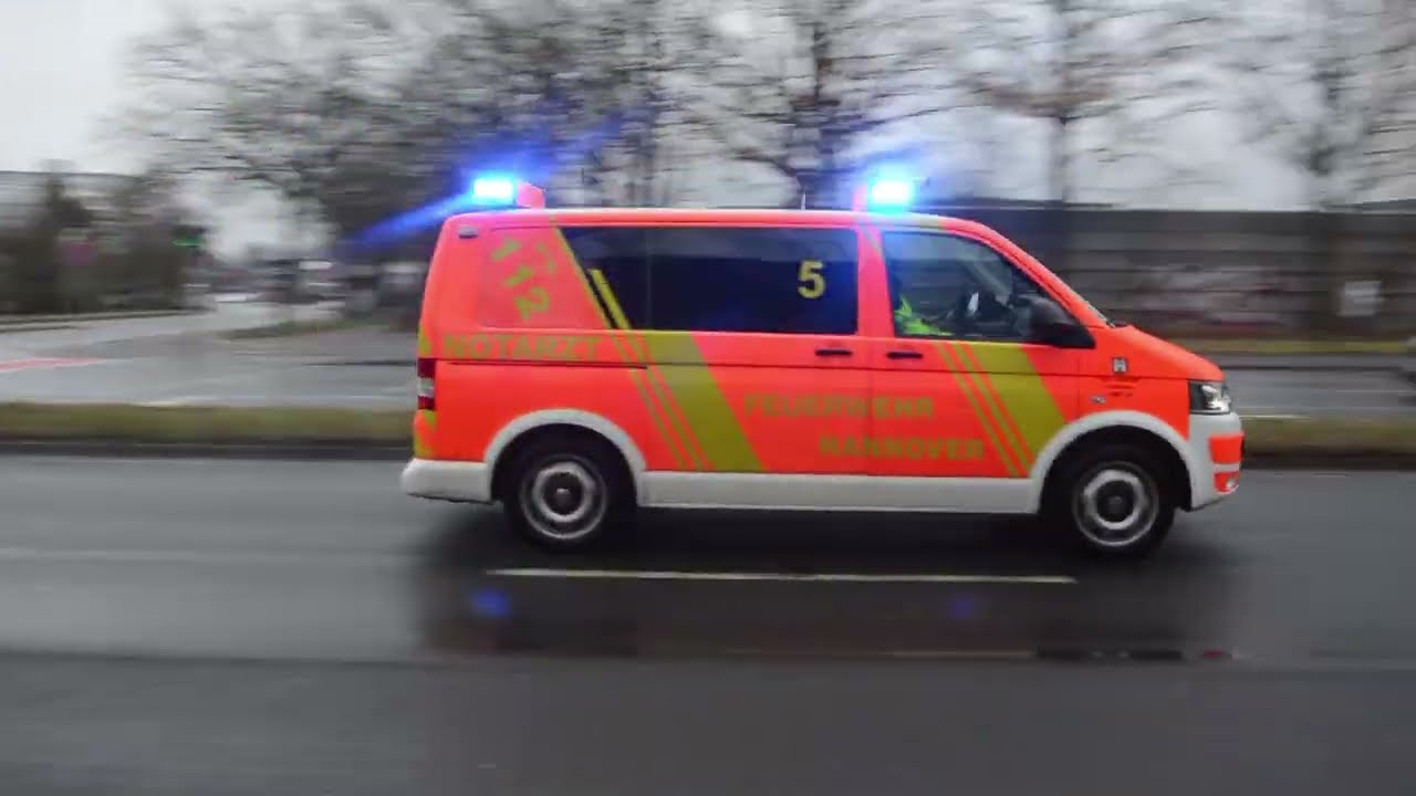 [Zusammenschnitt, Pressluftgruß] NEF 5-82-1 BF Hannover