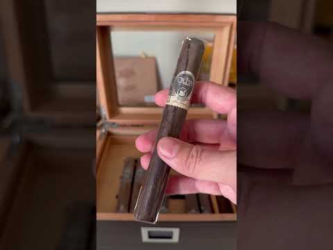 Video: 3 būdai pasirinkti cigarą