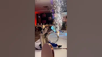 ودع العزوبية وفات الليلة على حبس الحياة ودع العزوبية DJ AL Nojoum 