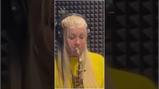 LADYNSAX - Yellow (Saxophone Cover) by Anastasia Vysotskaya