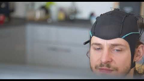 Unicorn Hybrid Black: Speller Software with Sphero Control & Brain Painting