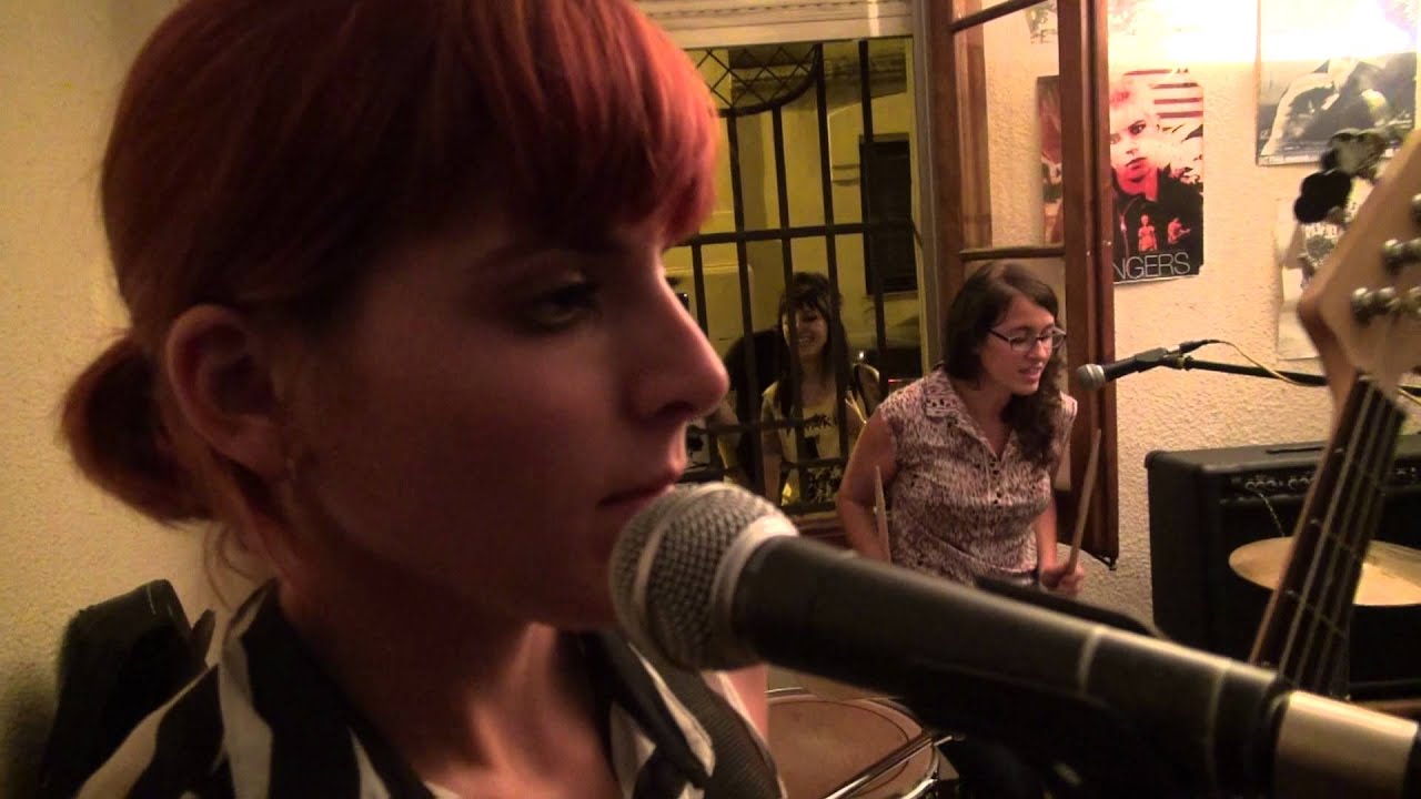 LAS TÍMIDAS- Botellón en la cocina (At Tete´s 9-9-12)