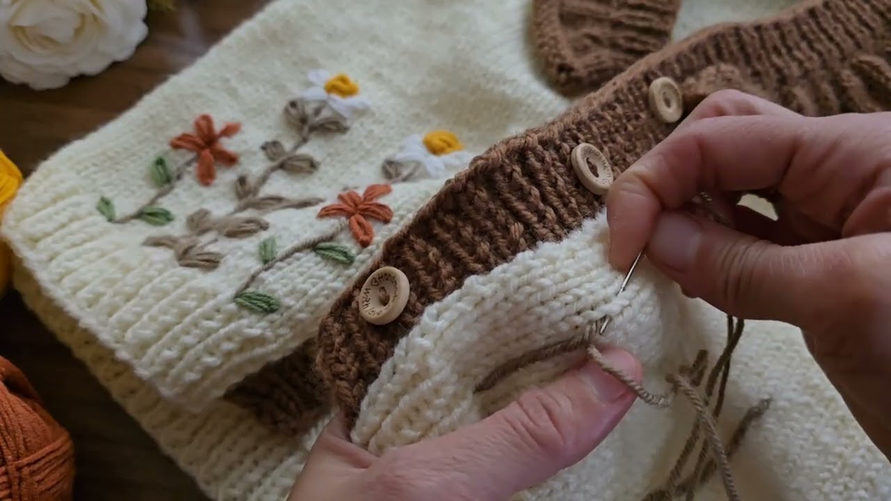 Pinterest Yeleğim Bitti Muhteşem Oldu ✅️ Üç Parça Fırfır Yaka İşlemeli Yelek 