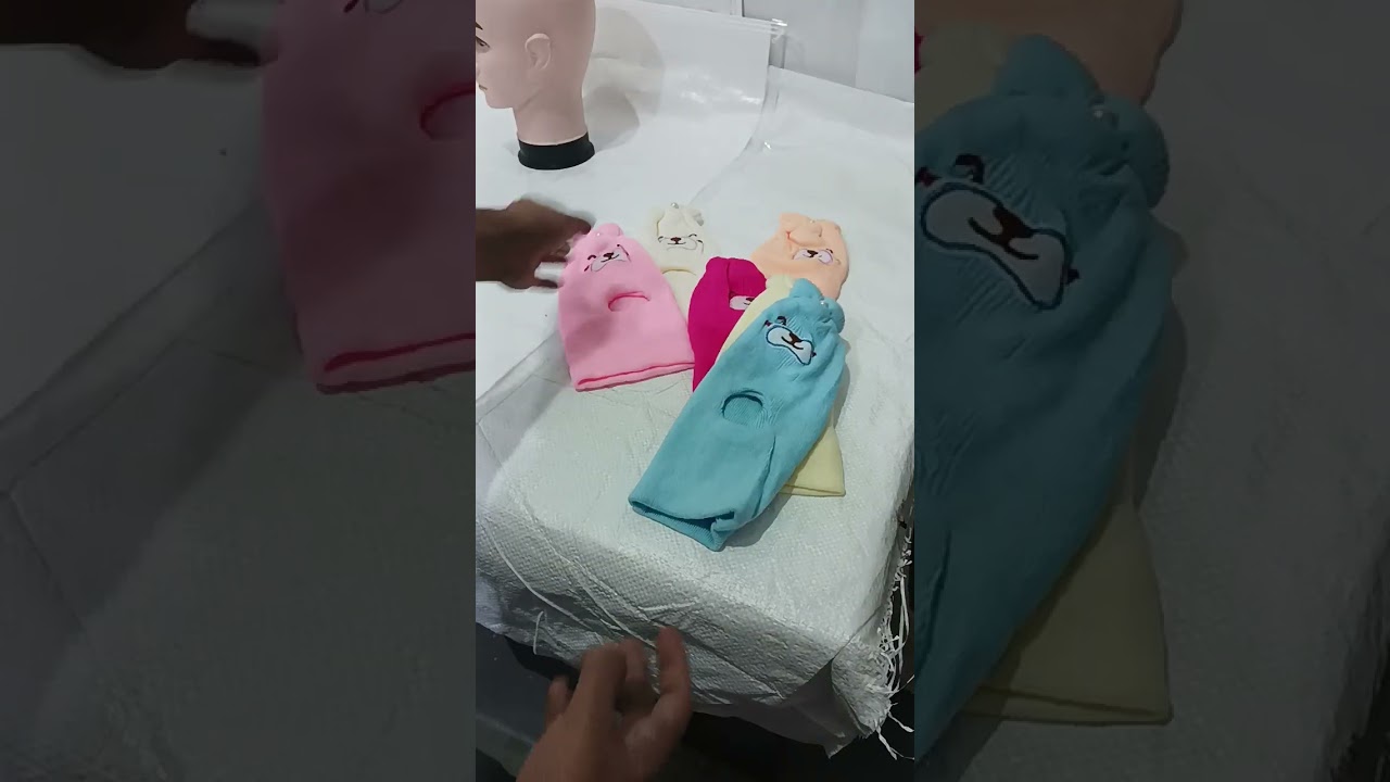 BWC50 KIDS BABY MONKEY STYLE  WOOLEN CAPS MIX COLOR PACK ONLY