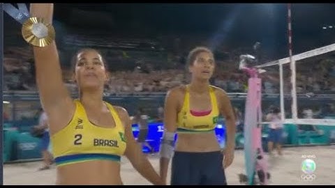Ana Patrícia e Duda batem canadenses e conquistam o ouro no vôlei de praia em Paris