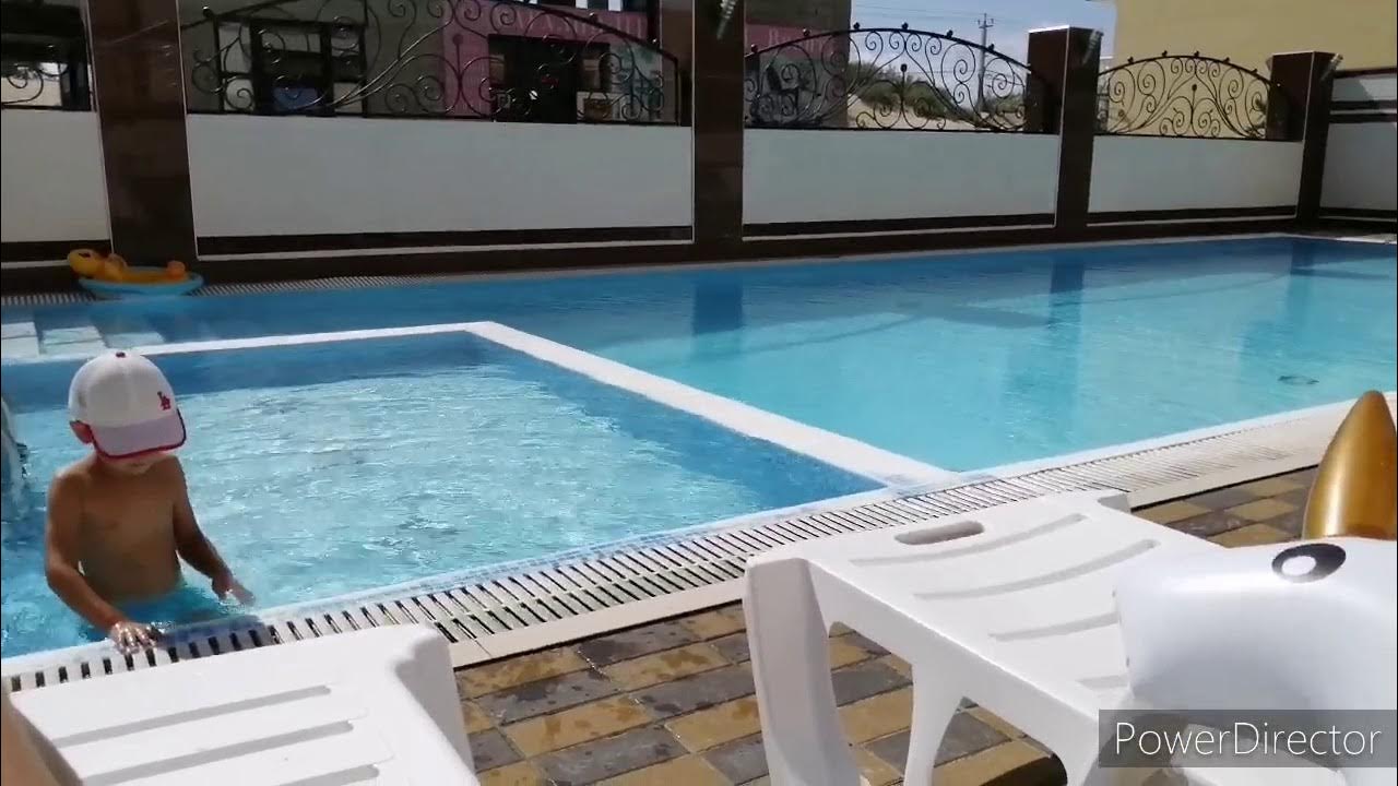 Бассейн отель Венера 4 в Витязево. Детки купаются в сентябре. - YouTube