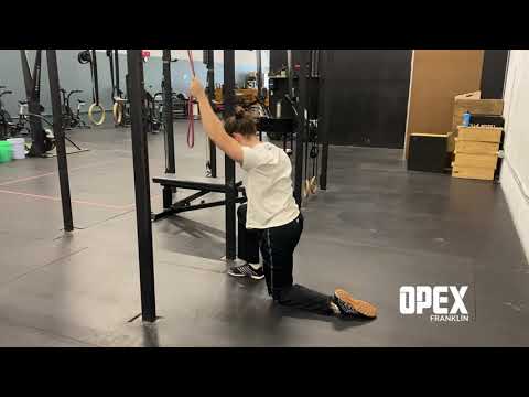 1/2 Kneeling Banded Scap Retraction and Pull