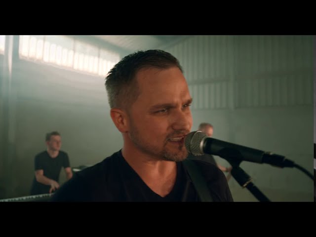 Obejrzyj LOSING GRAVITY - This Feeling (Official Music Video) w YouTube Obejrzyj LOSING GRAVITY - This Feeling (Official Music Video) w YouTube