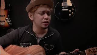 Teguh Vagetoz - Kau lukaiku lagi (live akustik)