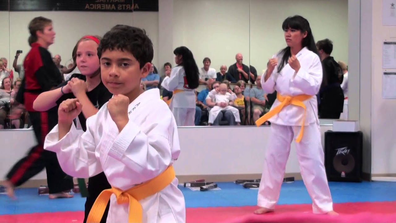 GOLD BELT IN TAEKWONDO YouTube