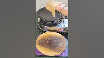 how to make a triangle chapati😳😳😳😳 #ytshorts #shorts