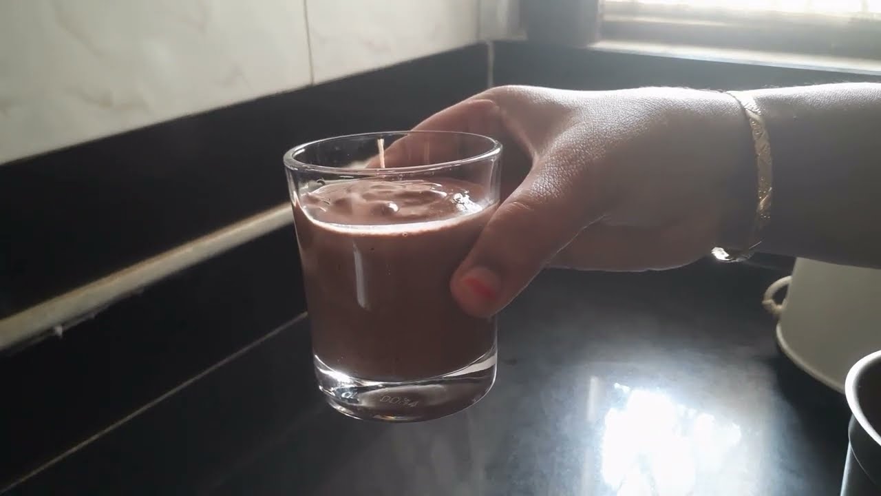 CHOCOLATE diet smoothie | calcium and protein rich shake at home