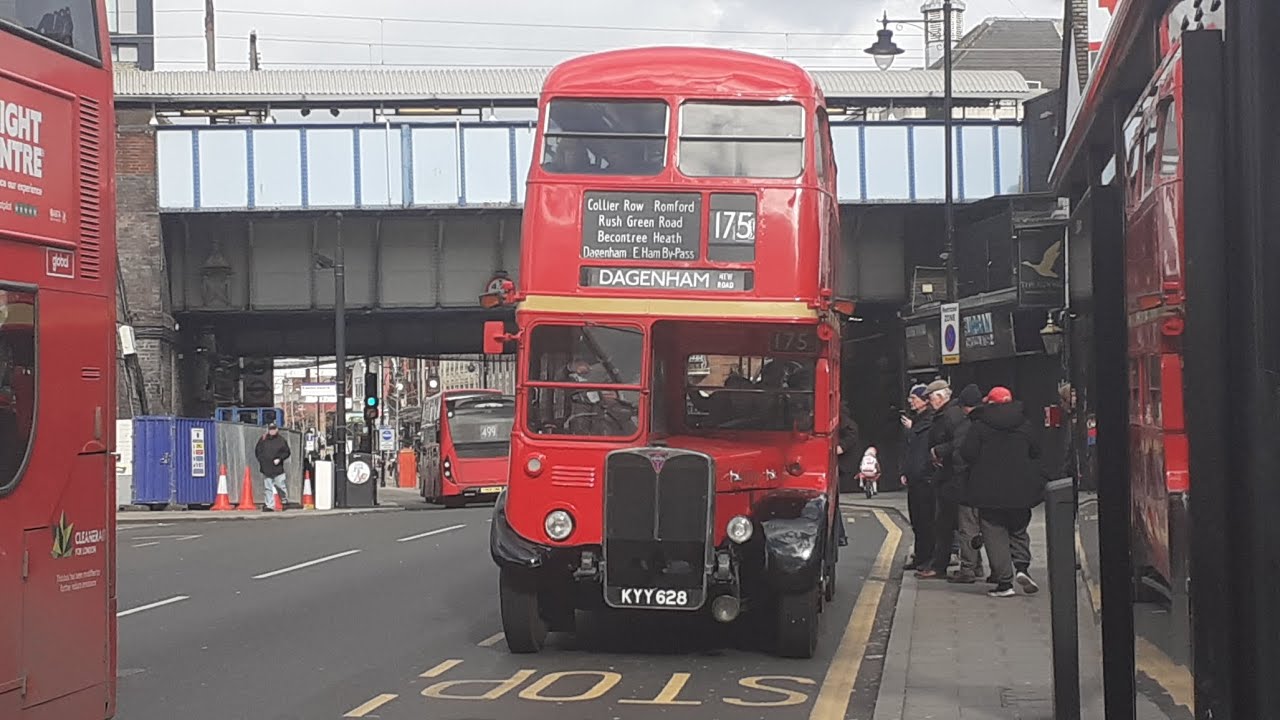 romford-running-day-rt-bus-rt1790-on-route-175-at-romford