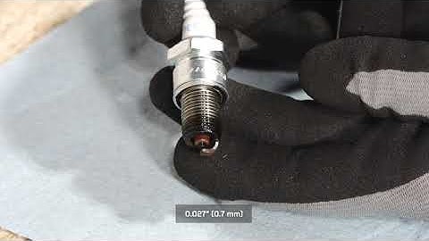 Pro-RMK 3.0 Spark Plug Inspection and Replacement - Polaris Snowmobiles
