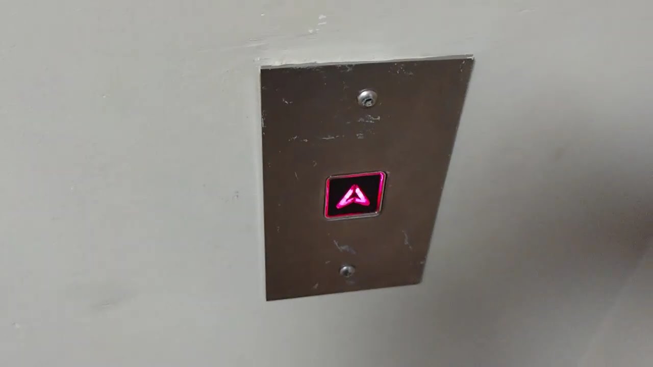 Tour of the Lifts at Basingstoke Shopping Centre's