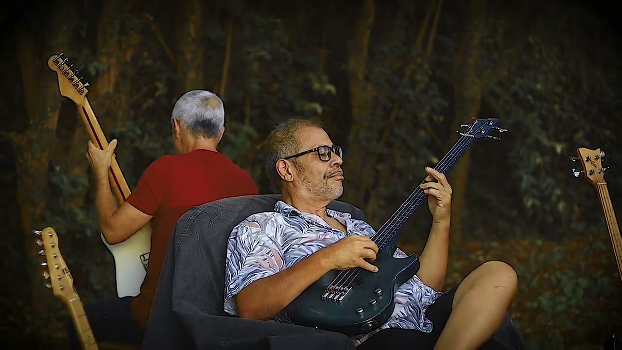 Watch MANU - Haroldinho Mattos - Blues de Bolso on YouTube Watch MANU - Haroldinho Mattos - Blues de Bolso on YouTube