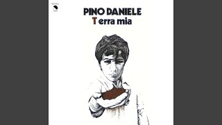 Video thumbnail of "Pino Daniele - Ce Sta Chi Ce Penza (Remastered 2008)"