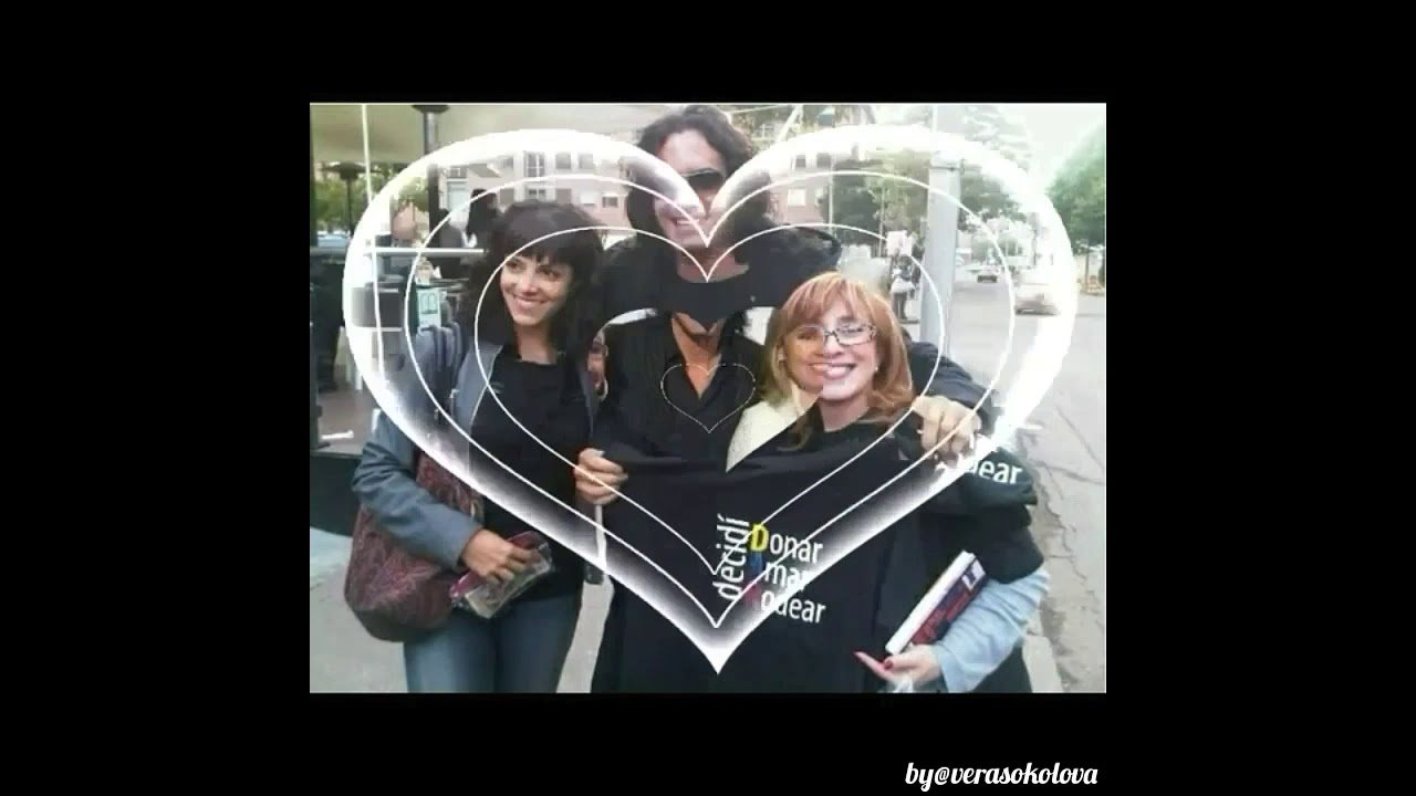 ¡La canción está dedicada a las mujeres! Feliz Dia de la Mujer!