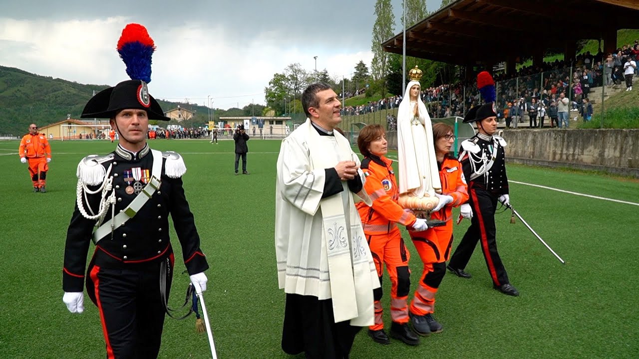 ФАРА САН МАРТИНО — Прибытие Богоматери Фатимской на вертолете