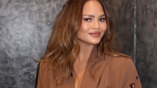 Inside Chrissy Teigen’s Cravings Empire 🍳 |  She Built a Food & Lifestyle Brands 