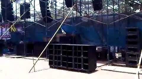 Palm Expo 2012 - Outdoor Line Array Demo Part 1