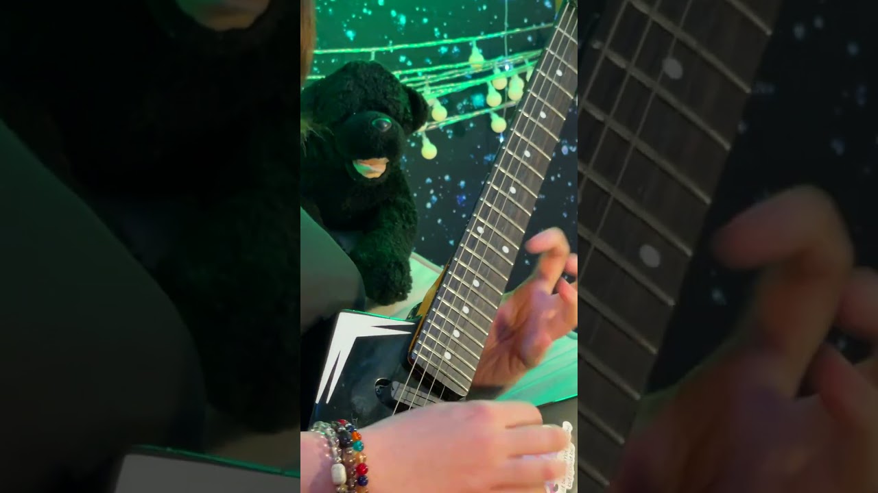 Flying High Again solo (Ozzy Cover)