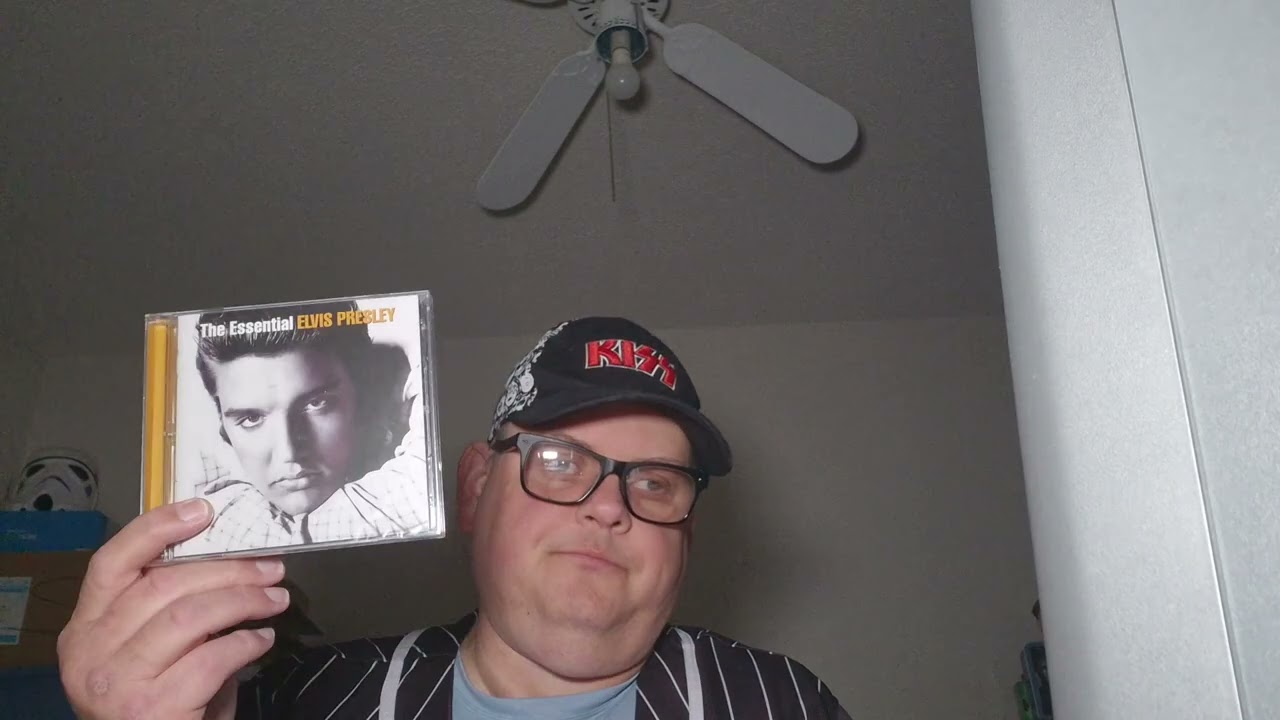 Another unboxing of some Elvis Presley cds and a pickup of the final album by Megadeth 