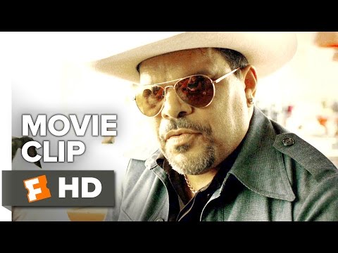 Puerto Ricó-i zsaruk Párizsban