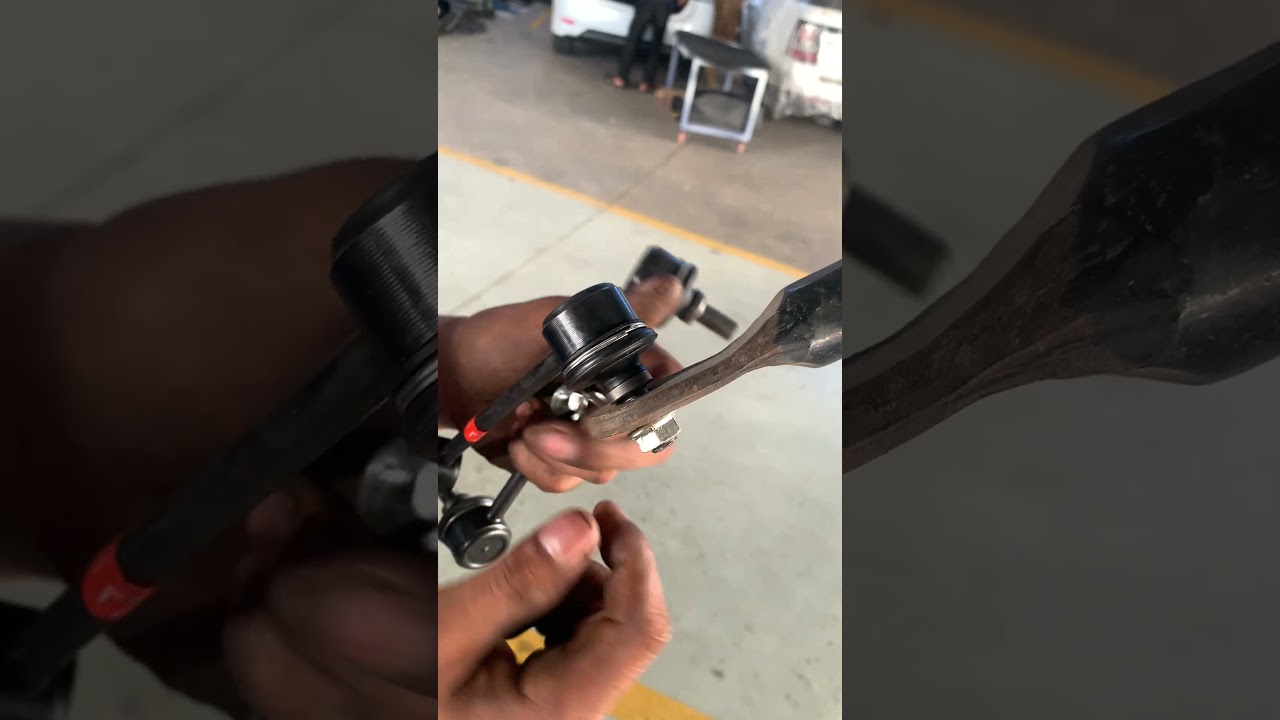 Unable to fit sway bar link between sways bar 