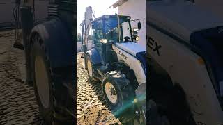 После стройки привози самосвал плодородной земли и на нем же вывози каменный мусор. Пластик отдельно