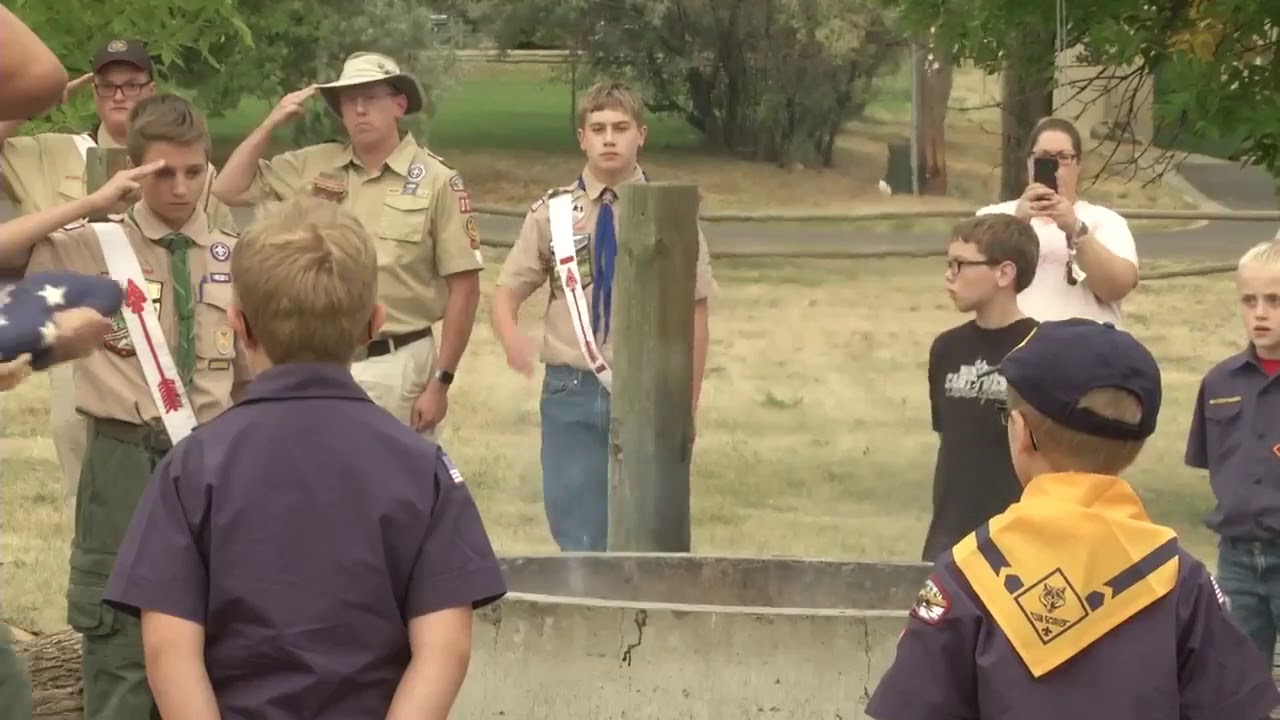 Boy Scouts honor 9/11 with flag retirement ceremony - YouTube