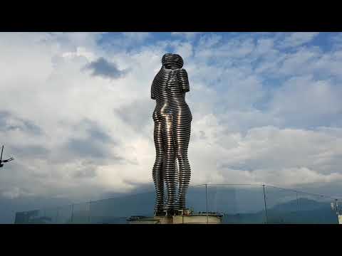 Статуя Любви в Батуми