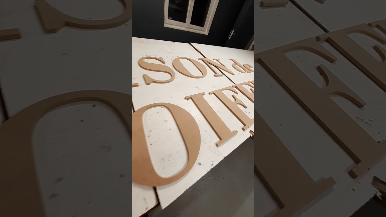 Lettres découpées en bois / les lettres relief les moins cher - A peindre ou vernir soi-même