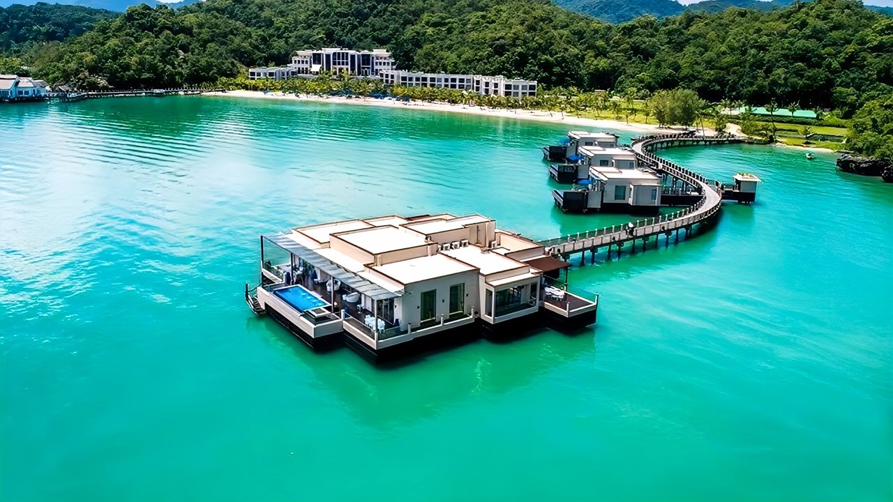 St. Regis Langkawi, Malaysia | Amazing 5-Star Luxury Hotel & Resort (4K Tour & Vlog)
