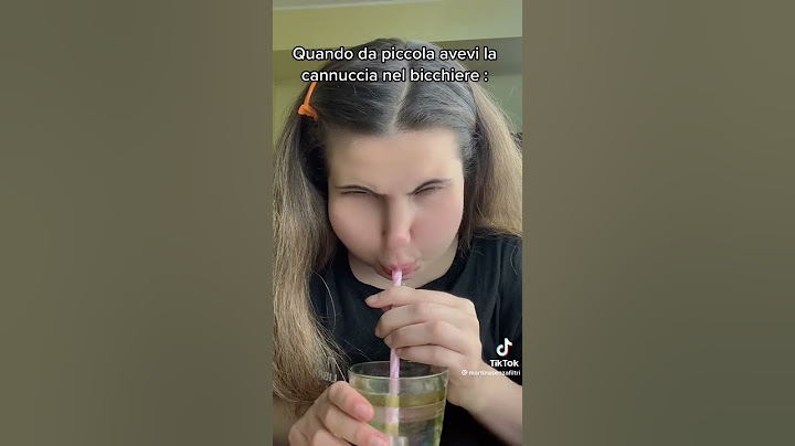 Quando da piccola bevevi l’acqua con il bicchiere e la cannuccia #shorts ||ME