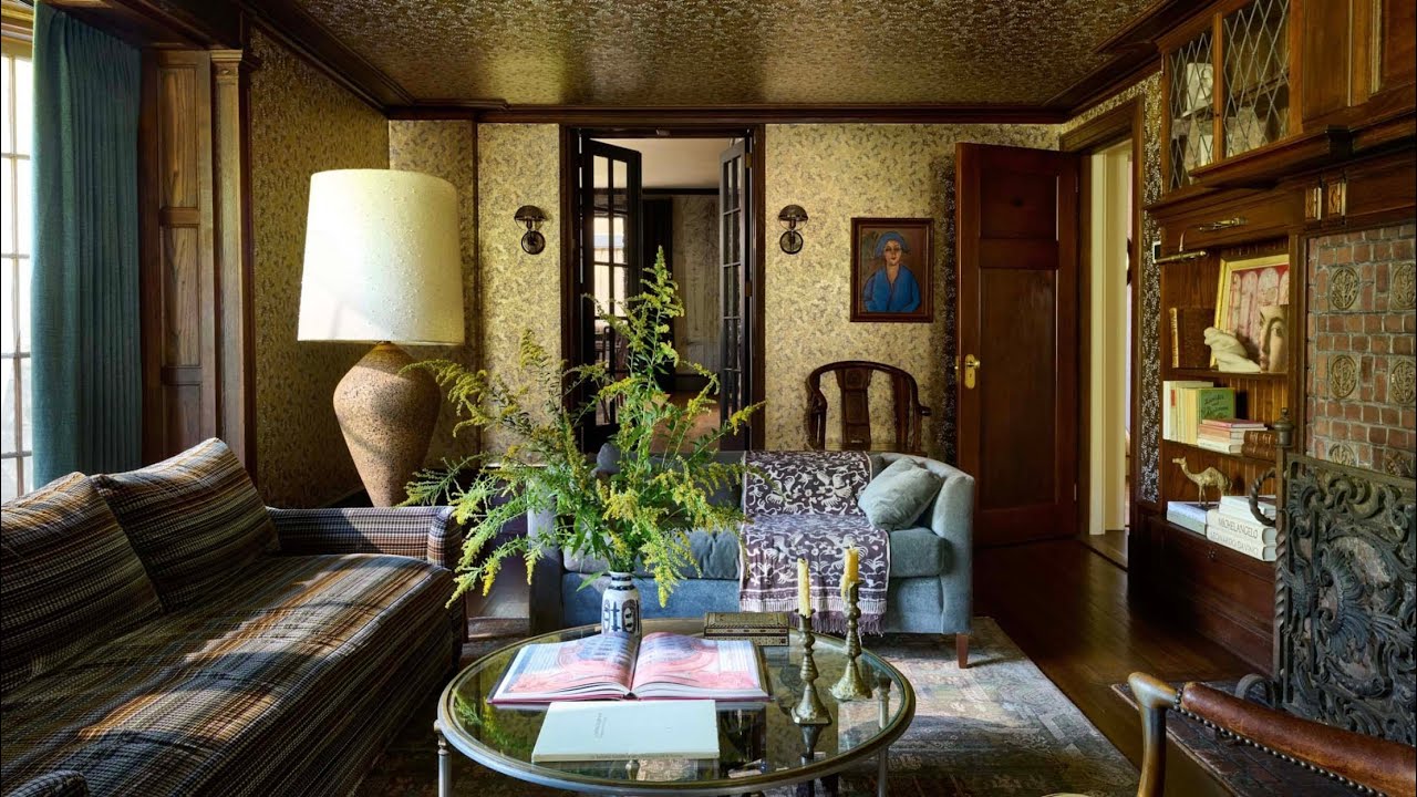 Jess' Historic Home Tour: The Mahogany Music Room and an Inspired Bath