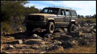 Off road rock crawling using trail drive techniques