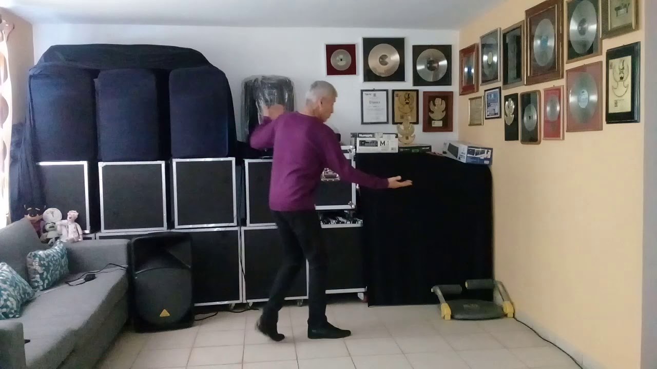 JUANA LA CUBANA/BAILANDO CON MARCELO ROSAS