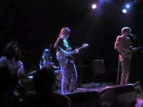 Atlas Sound - River Card (live)