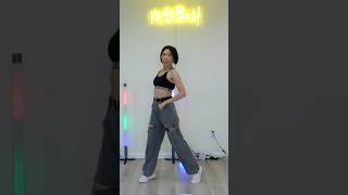 LE SSERAFIM (르세라핌) - 'Easy' Dance Cover | #Shorts