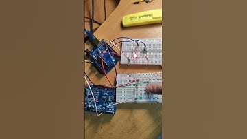 Comunicación serial entre dos Arduino UNO
