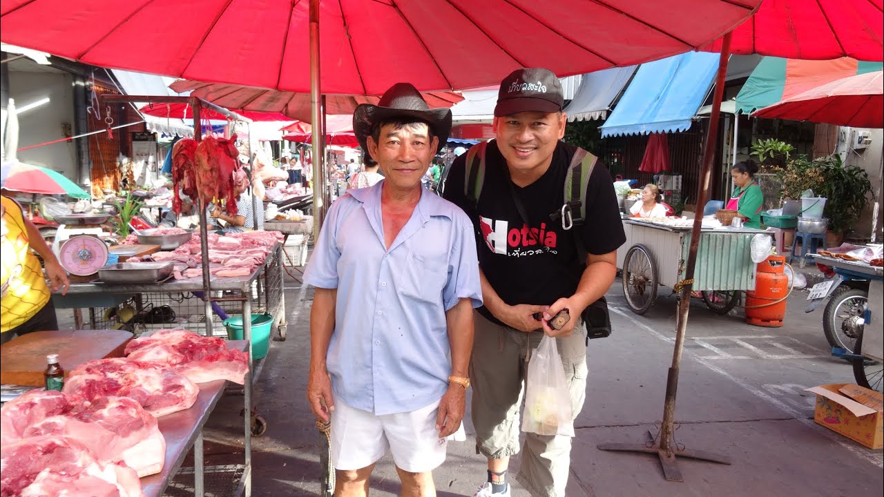 ตลาดเช้าตะพานหิน Taphan Hin morning market