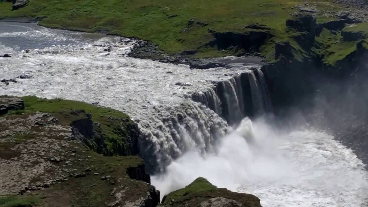 Icelandic waterfalls: Hafragilsfoss — Hafragilsfoss — video poster